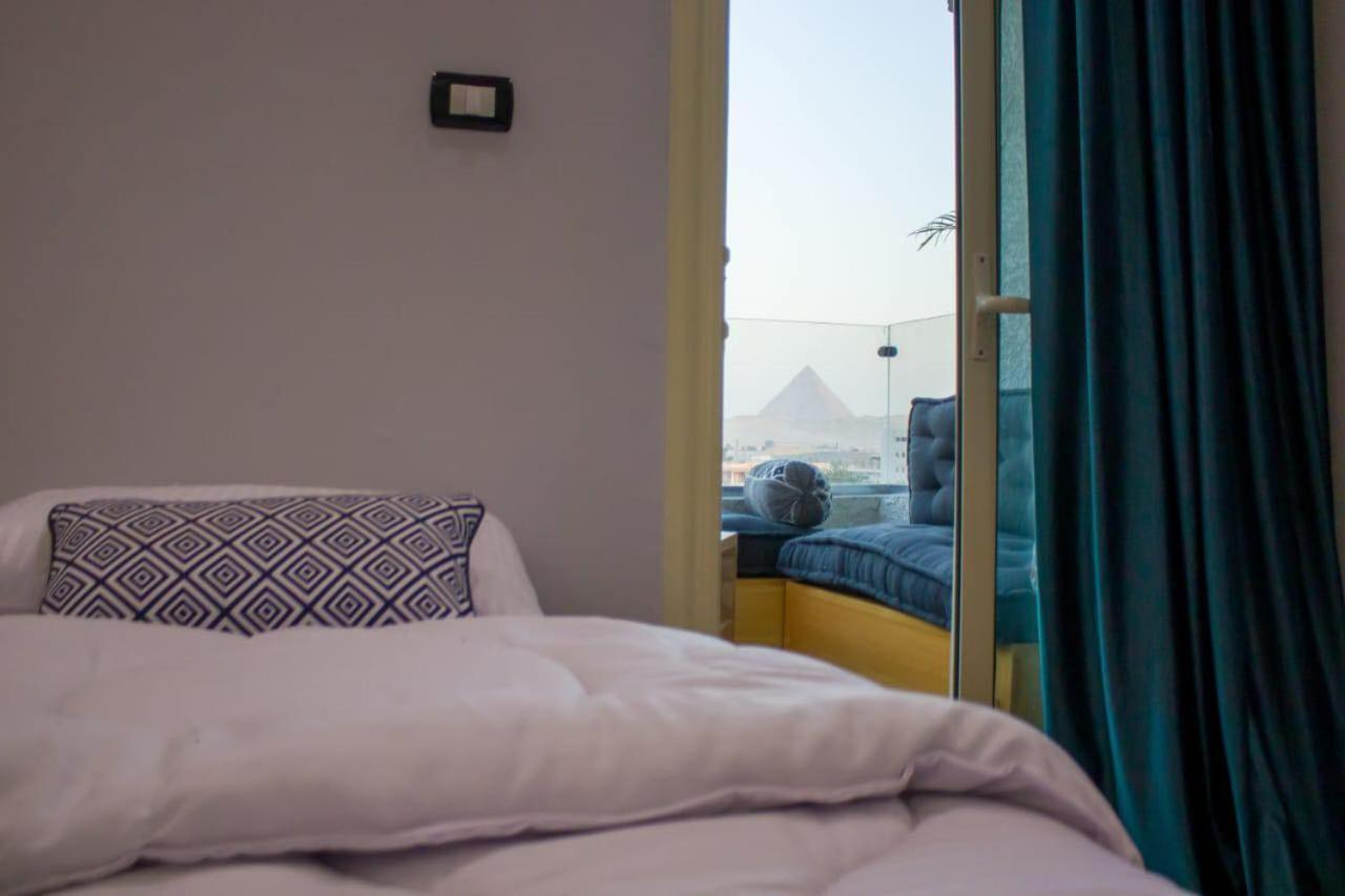 King Tout Hotel Pyramids View Kairo Exteriör bild