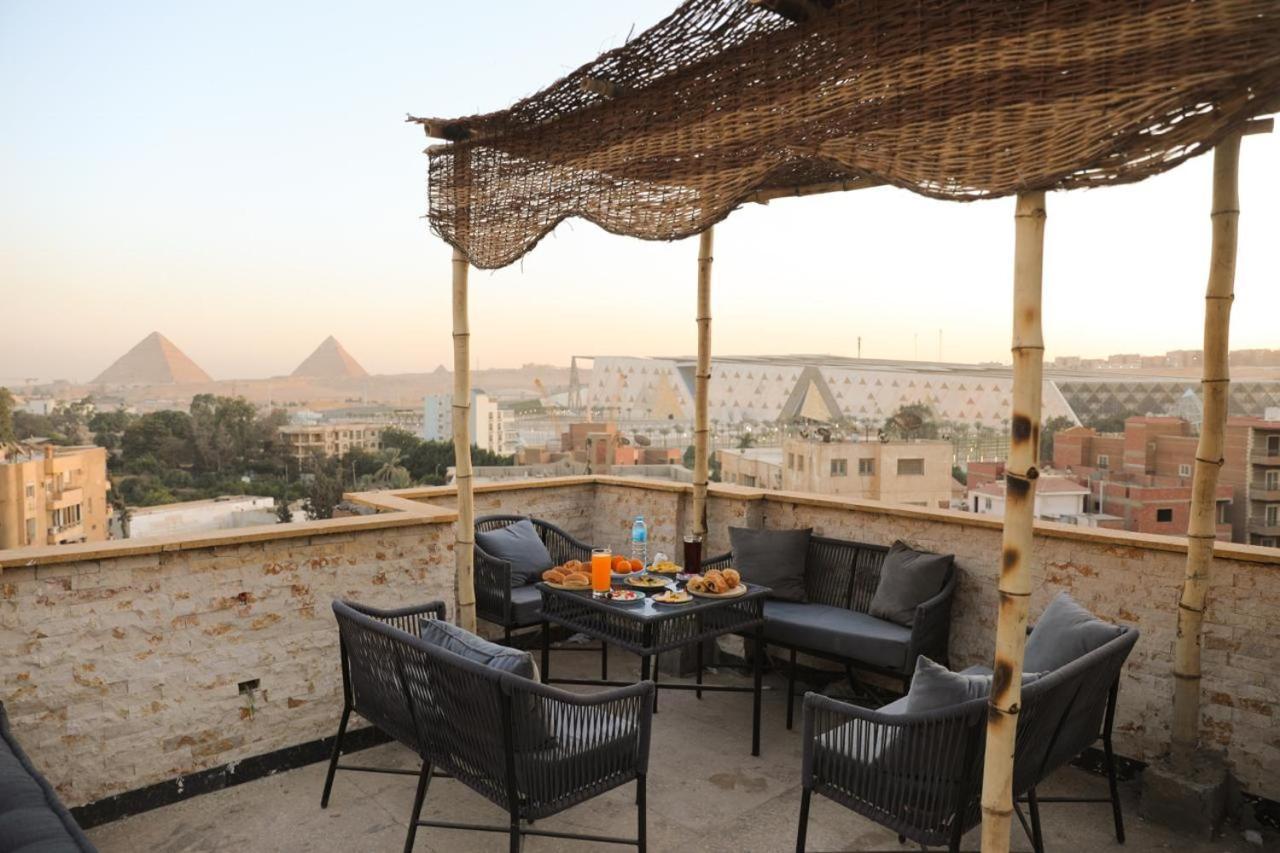 King Tout Hotel Pyramids View Kairo Exteriör bild